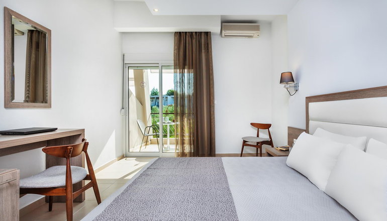 Iris Hotel -  Κασσάνδρα, Χαλκιδική