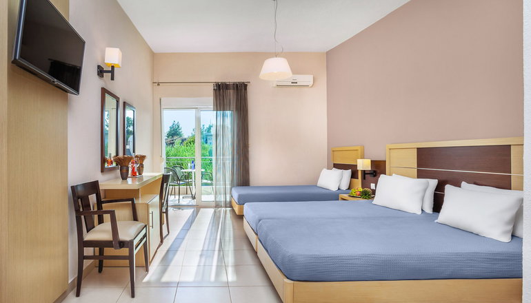 Iris Hotel -  Κασσάνδρα, Χαλκιδική