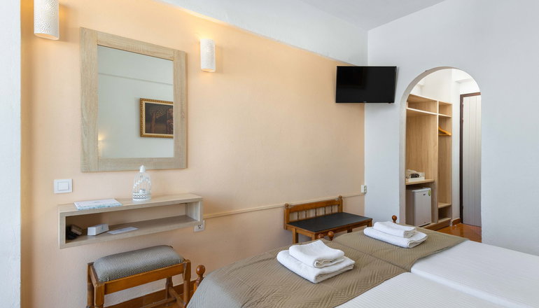 Panorama Gennadi Guest House & Bistrot