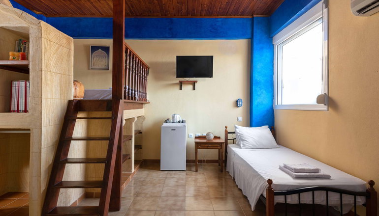 Panorama Gennadi Guest House & Bistrot