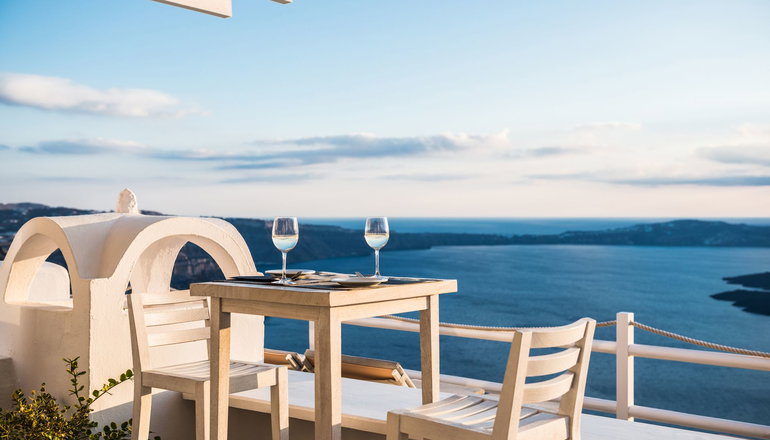 4* On The Rocks Hotel