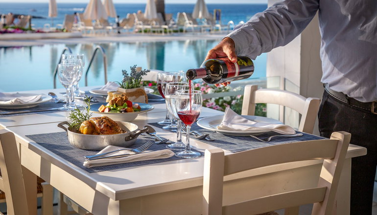 4* Nausicaa Beach
