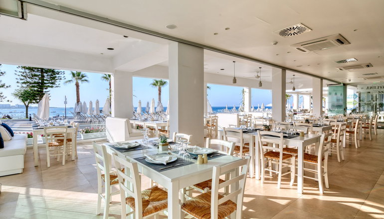 4* Nausicaa Beach