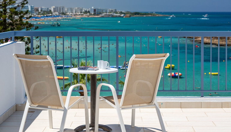 4* Nausicaa Beach
