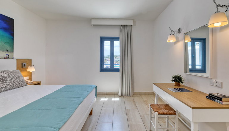 4* Nausicaa Beach