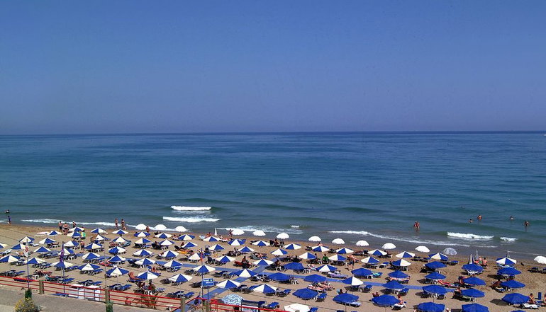 4* Pearl Beach