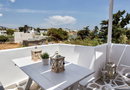 Blue Waves Suites & Apartments Paros