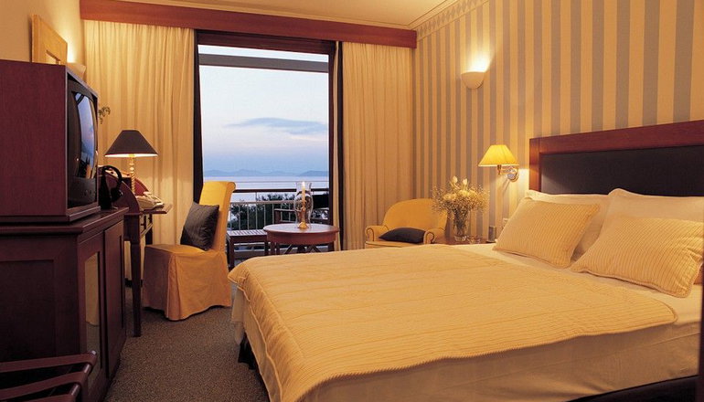 5* Grand Resort Lagonissi