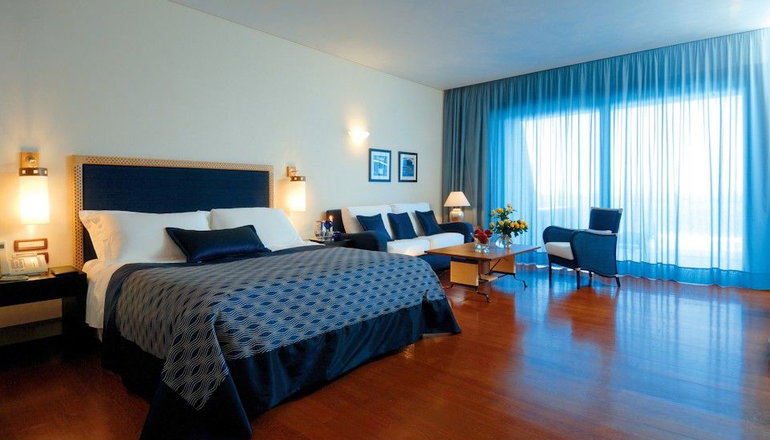 5* Grand Resort Lagonissi