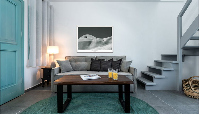 Santa Irina Sunny Loft Suites