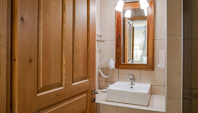 4* Rodia Boutique Hotel