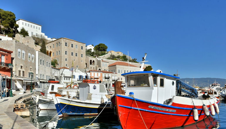 4* Douskos Port House