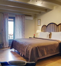 4* Aegli Hotel