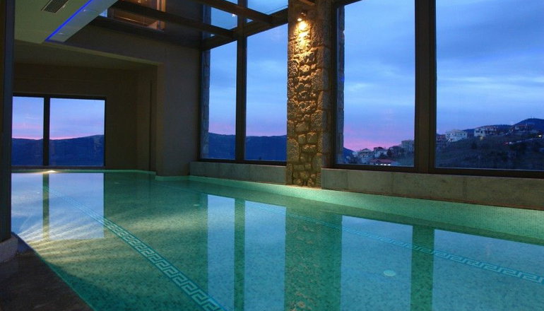 4* Aegli Hotel