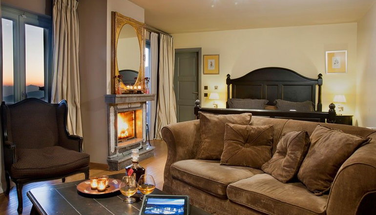 4* Aegli Hotel
