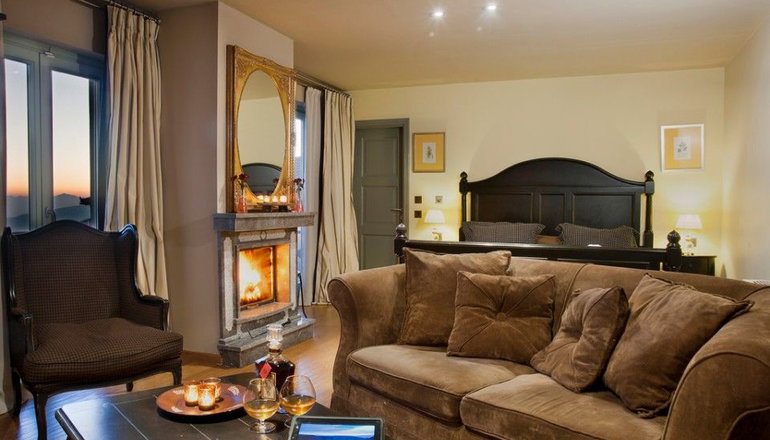 4* Aegli Hotel