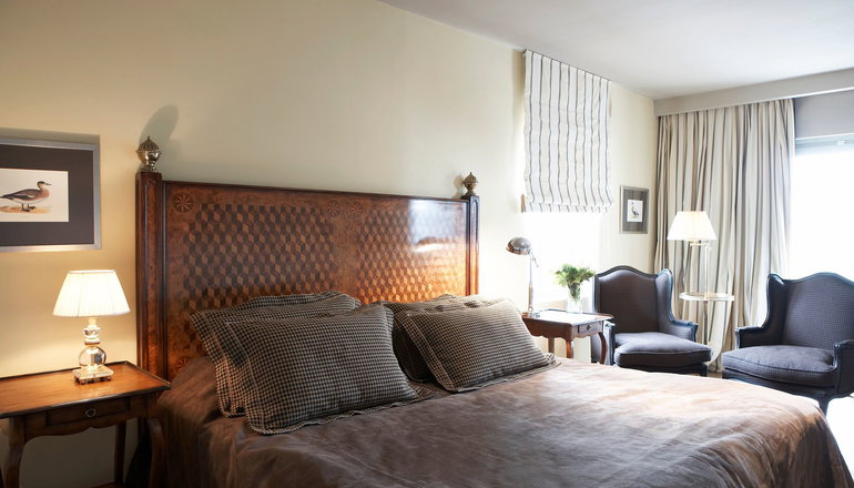 4* Aegli Hotel
