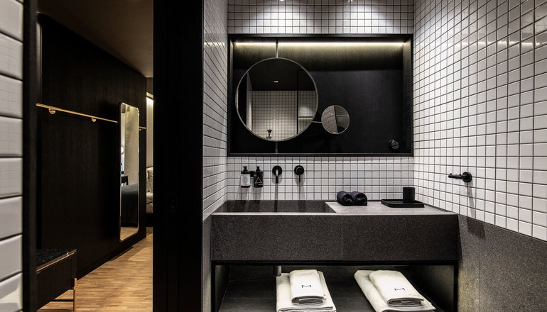 4* The Modernist Athens