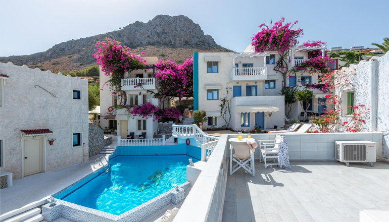 4* Korifi Suites Collection