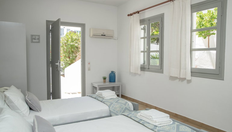 Summer Shades Paros