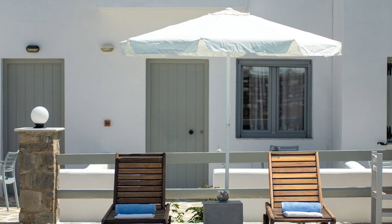 Summer Shades Paros