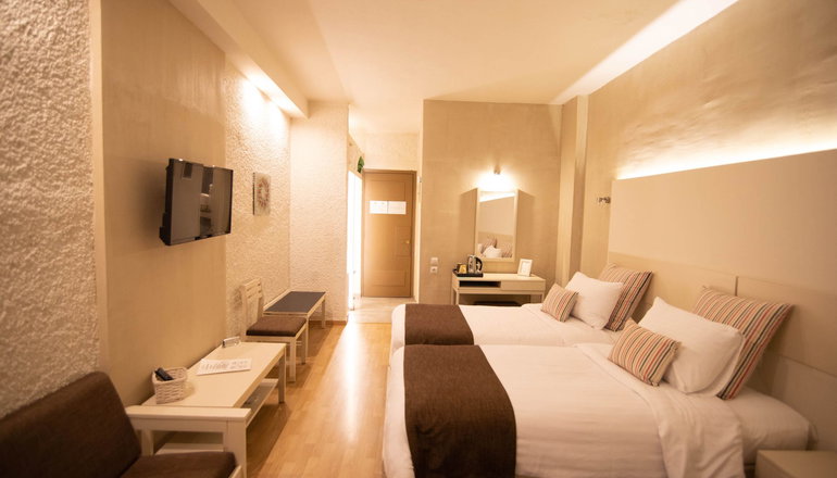 Nidimos Hotel
