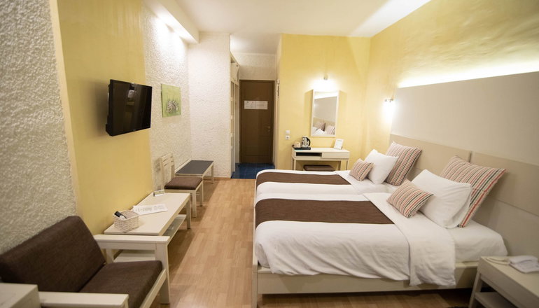 Nidimos Hotel