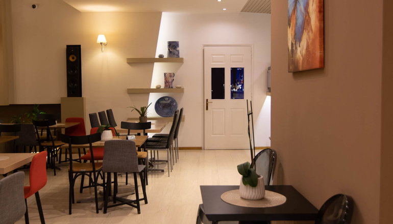 Nidimos Hotel