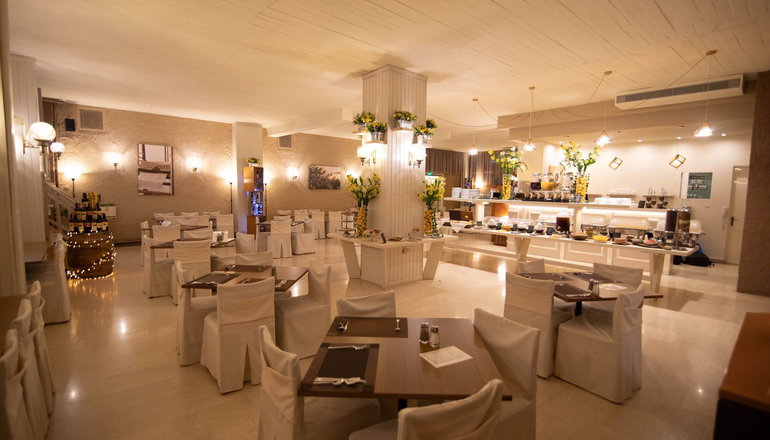 Nidimos Hotel