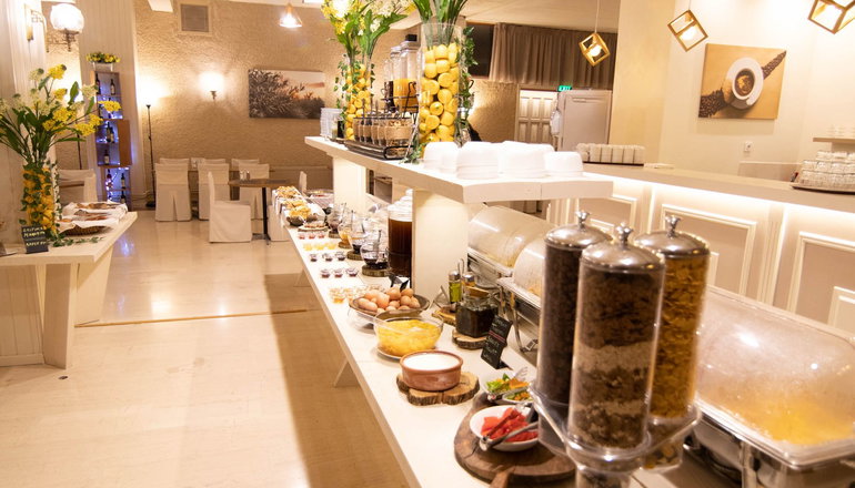 Nidimos Hotel