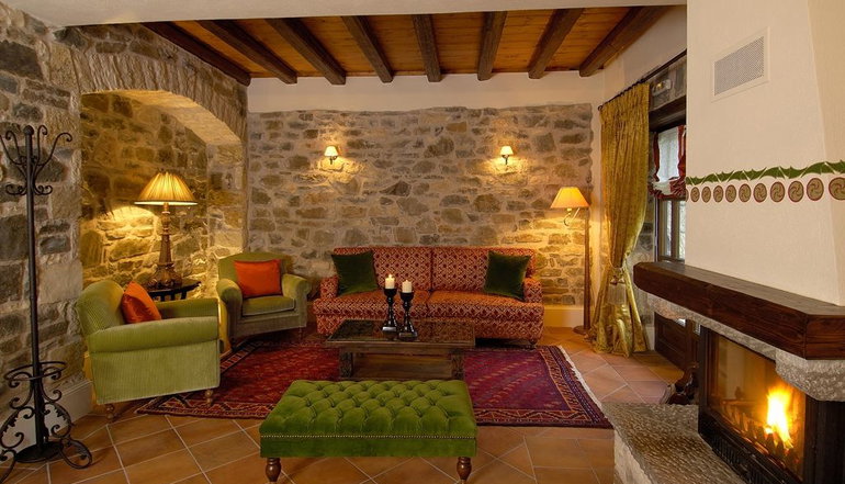 4* Emotions Country Resort - Καρπενήσι