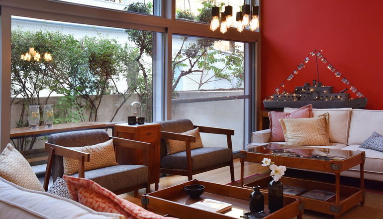 Amaryllis Villa