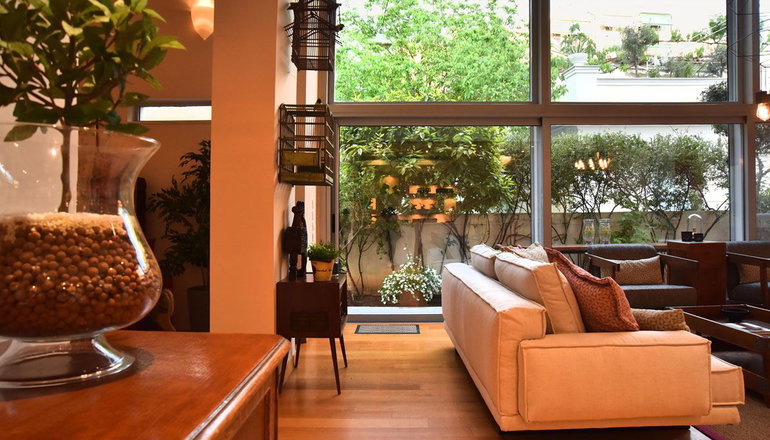 Amaryllis Villa