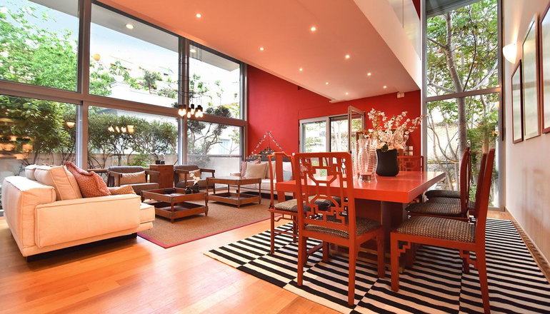 Amaryllis Villa
