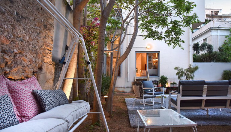 Amaryllis Villa