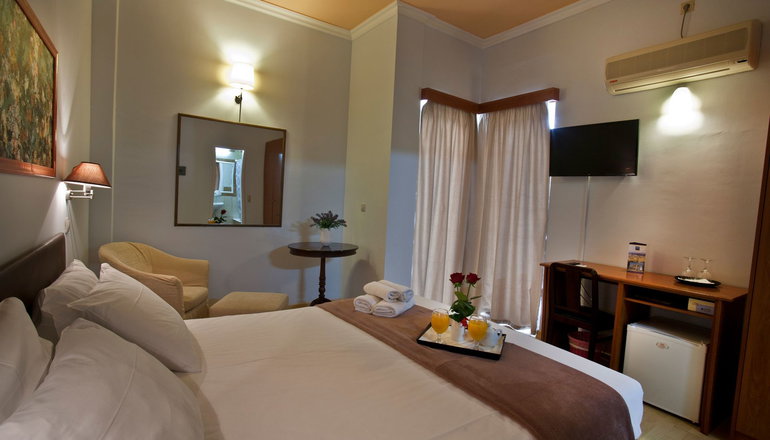 Grand Hotel Loutraki