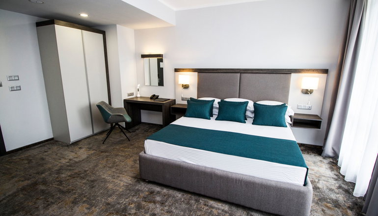 4* Best Western Plus Premium Inn & Casino