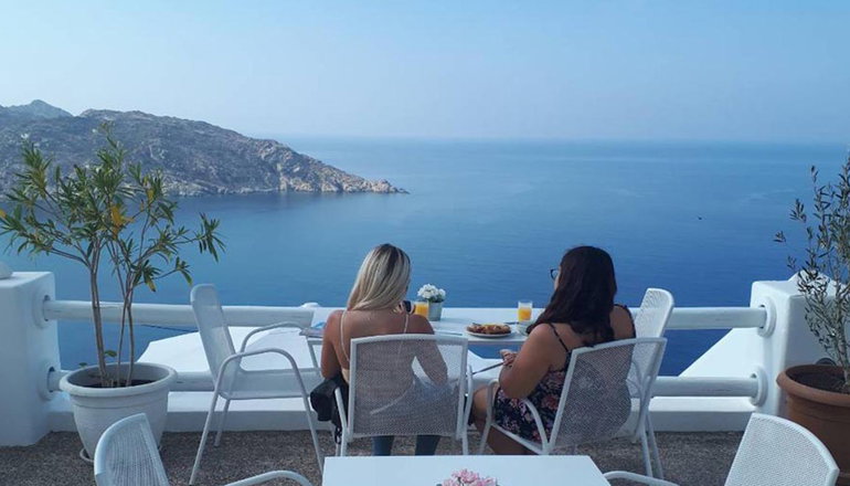 Petradi Hotel