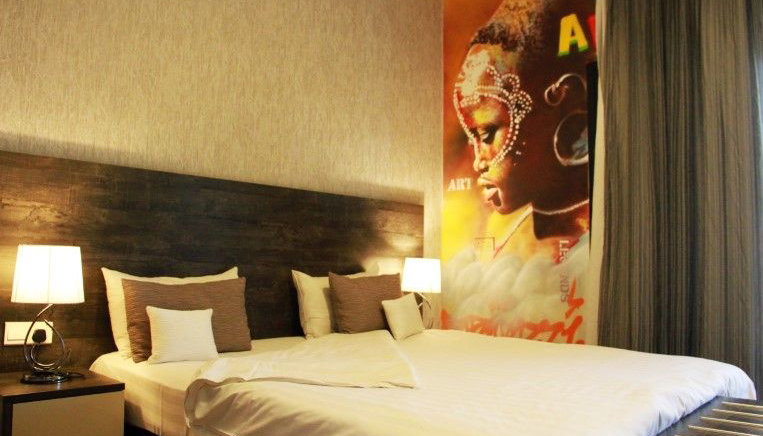 Rise Hotel