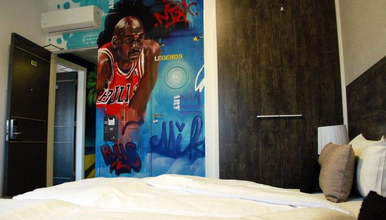 Rise Hotel