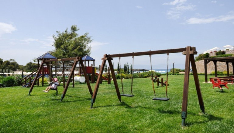 4* AKS Hinitsa Bay
