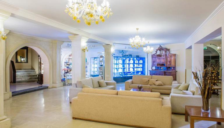 4* Paleo ArtNouveau Hotel