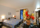 Sergis Hotel
