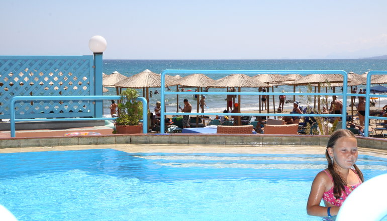 Fereniki Holiday Beach Resort