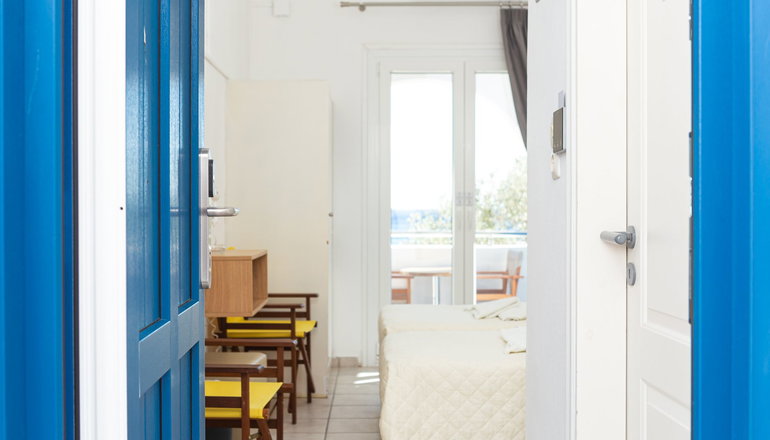 Marcos Beach Hotel - Μυλοπότας, Ίος