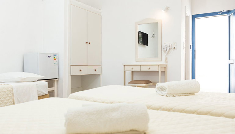 Marcos Beach Hotel - Μυλοπότας, Ίος