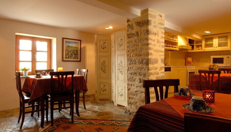 Rodami Traditional Guesthouse