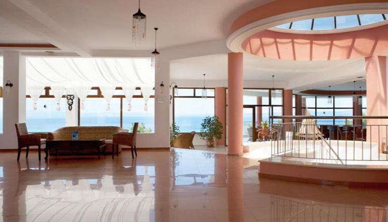 4* Alia Palace Luxury Hotel & Villas
