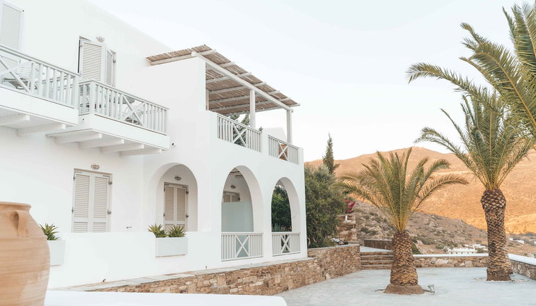 Far Out Hotel & Spa - Μυλοπότας, Ίος