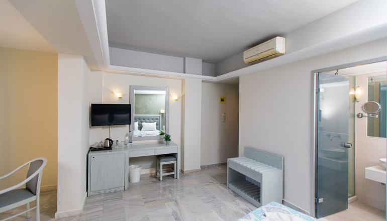 Anita Beach Hotel